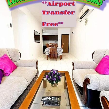 Qiqi Airport Villa คาตุนายากา ภายนอก รูปภาพ