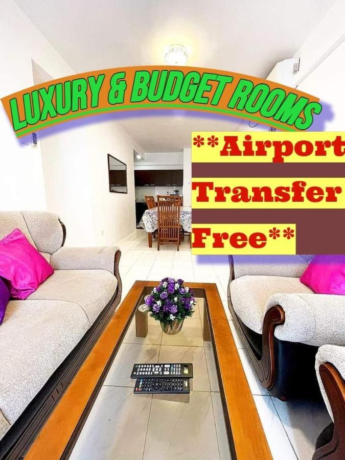 Qiqi Airport Villa คาตุนายากา ภายนอก รูปภาพ